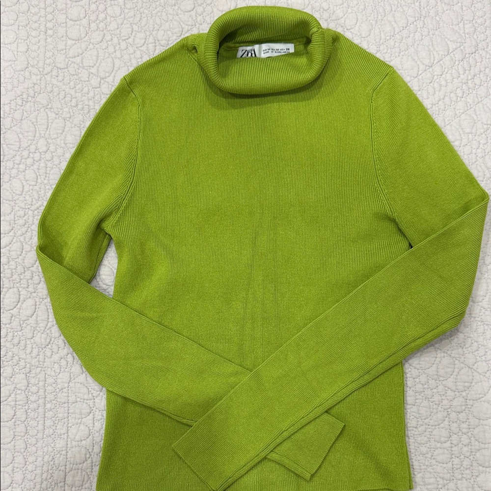 Zara Vibrant Lime Green Turtleneck Sweater - Picture 3 of 4